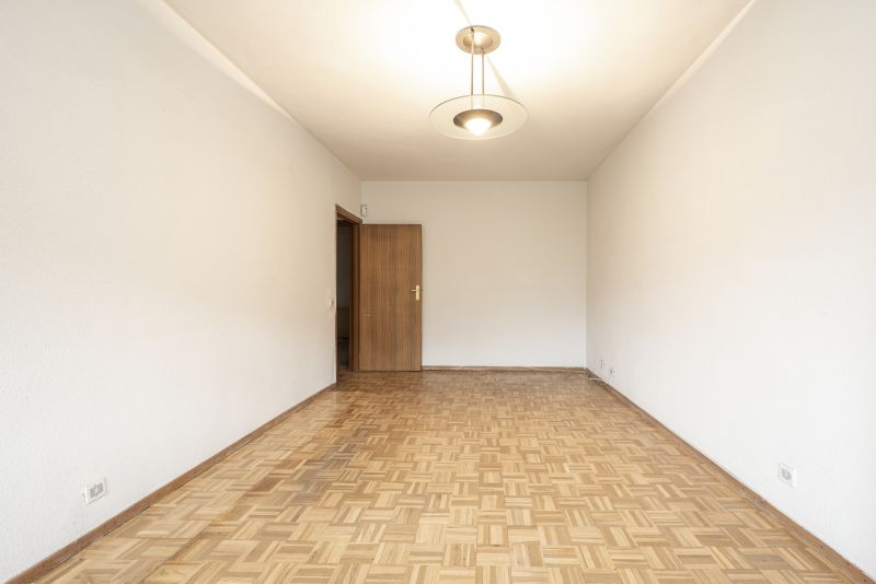 Parquet Floor Replacement